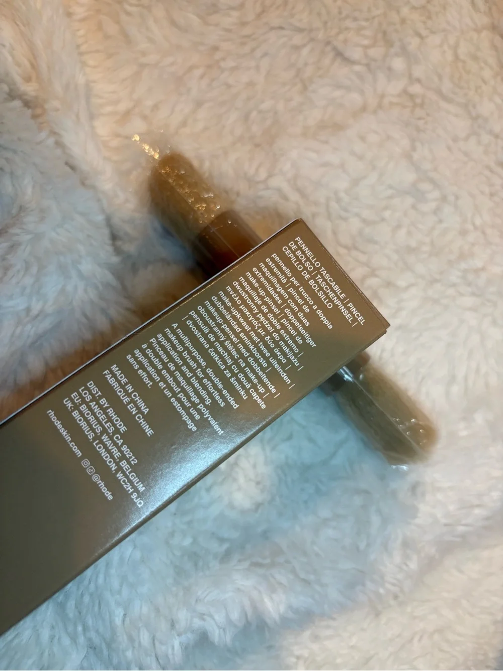 RHODE Pocket Brush